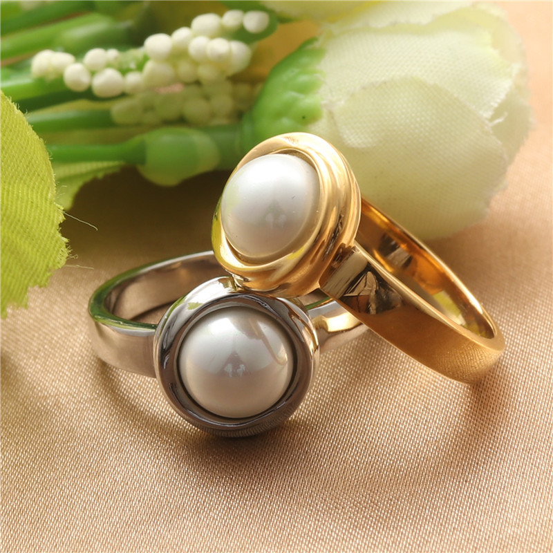 Lorelei – Elegant All Pearl Ring