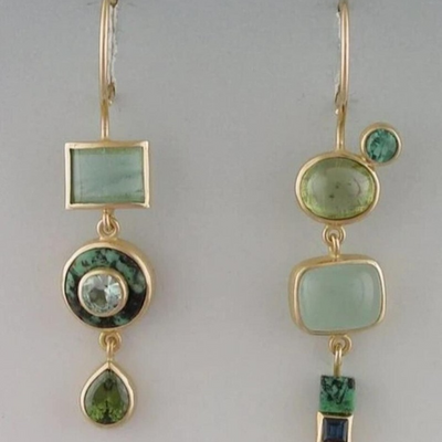 Amy – Vintage Green Dangling Earrings