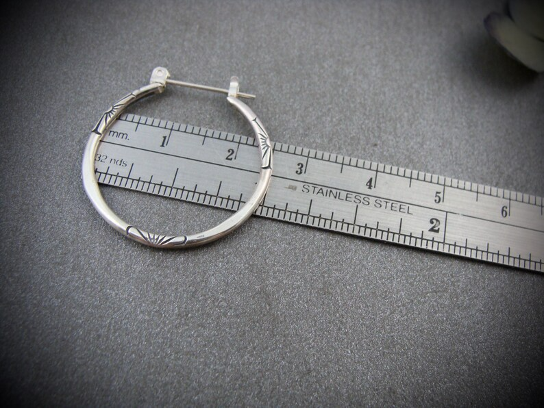 Alexa – Vintage Silver Hoop Earrings