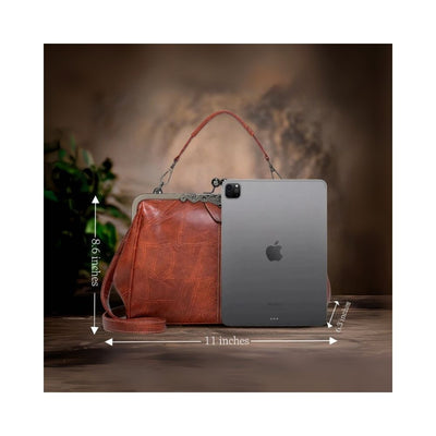 Johanna’s Classic Charm | Vintage Bag