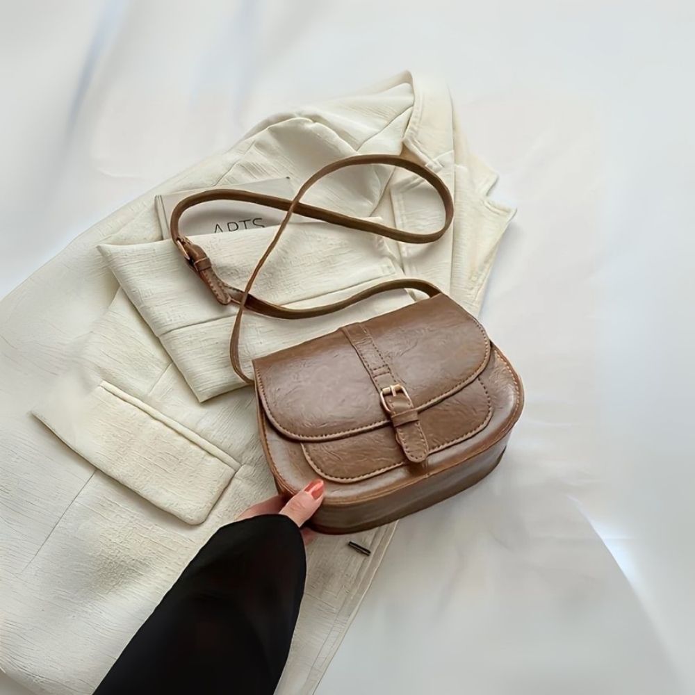Evelyn Classic Saddle Crossbody Bag