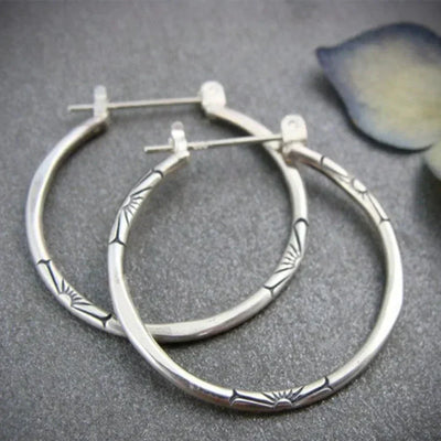 Alexa – Vintage Silver Hoop Earrings